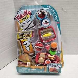 New Kitchen Food Toy Totally Tiny Grill Grillin & ChillinTopping Corn Hamburger
